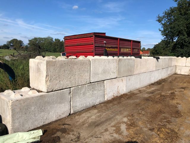 Betonblokken 160x80x80 Gebruikt