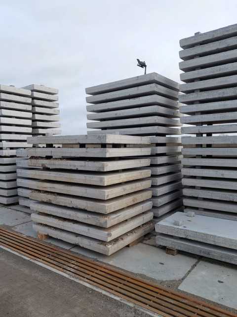 Betonplaten 14 + 16 cm Glad