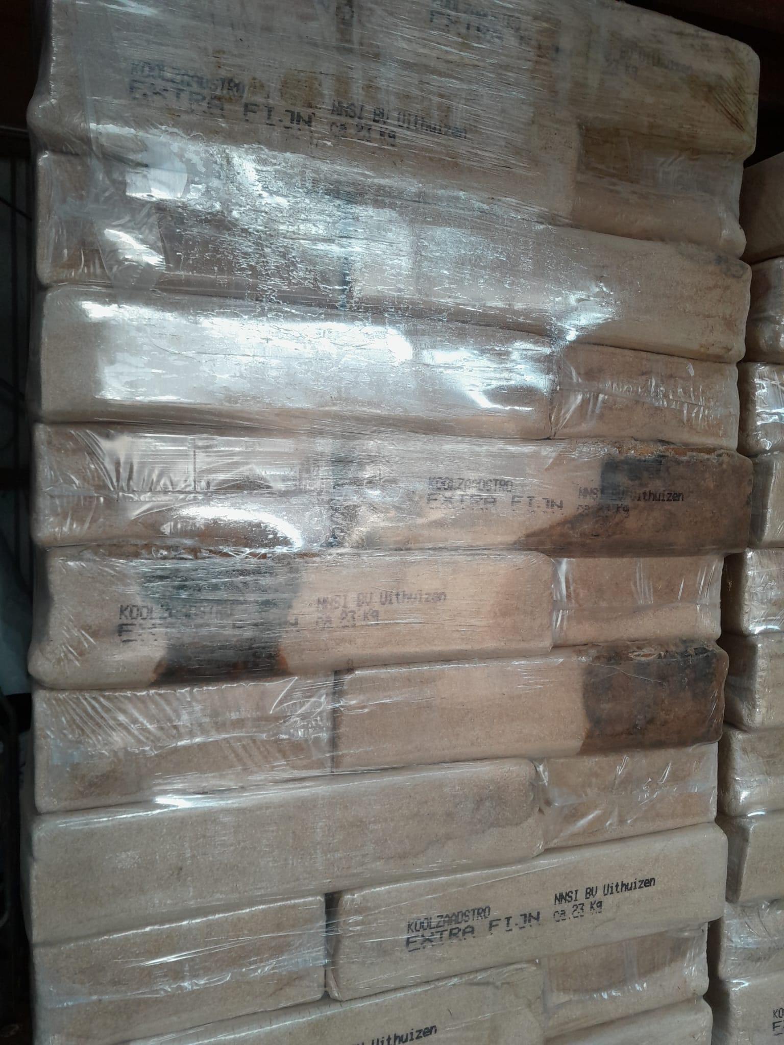 Aanbieding 200 balen Bkeus Koolzaadstro extra fijn 23kg per baal
